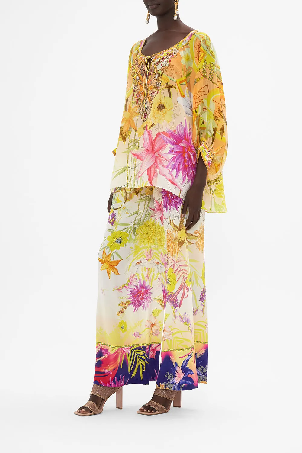 RAGLAN SLEEVE BLOUSE WITH CUFF HOW DOES YOUR GARDEN GROW sold by Camilla product image thumbnail 4