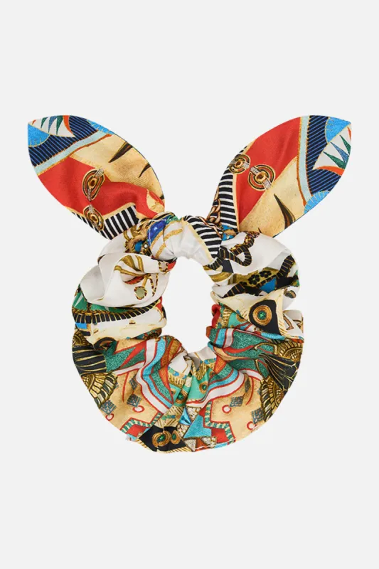 SCRUNCHIE VALLEY OF THE QUEENS sold by Camilla