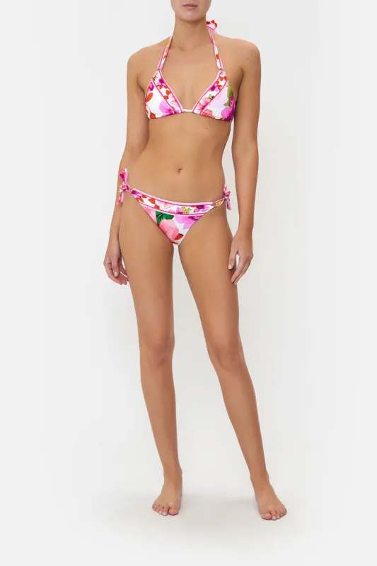 RING TRI TOP PRETTY AS A POPPY sold by Camilla