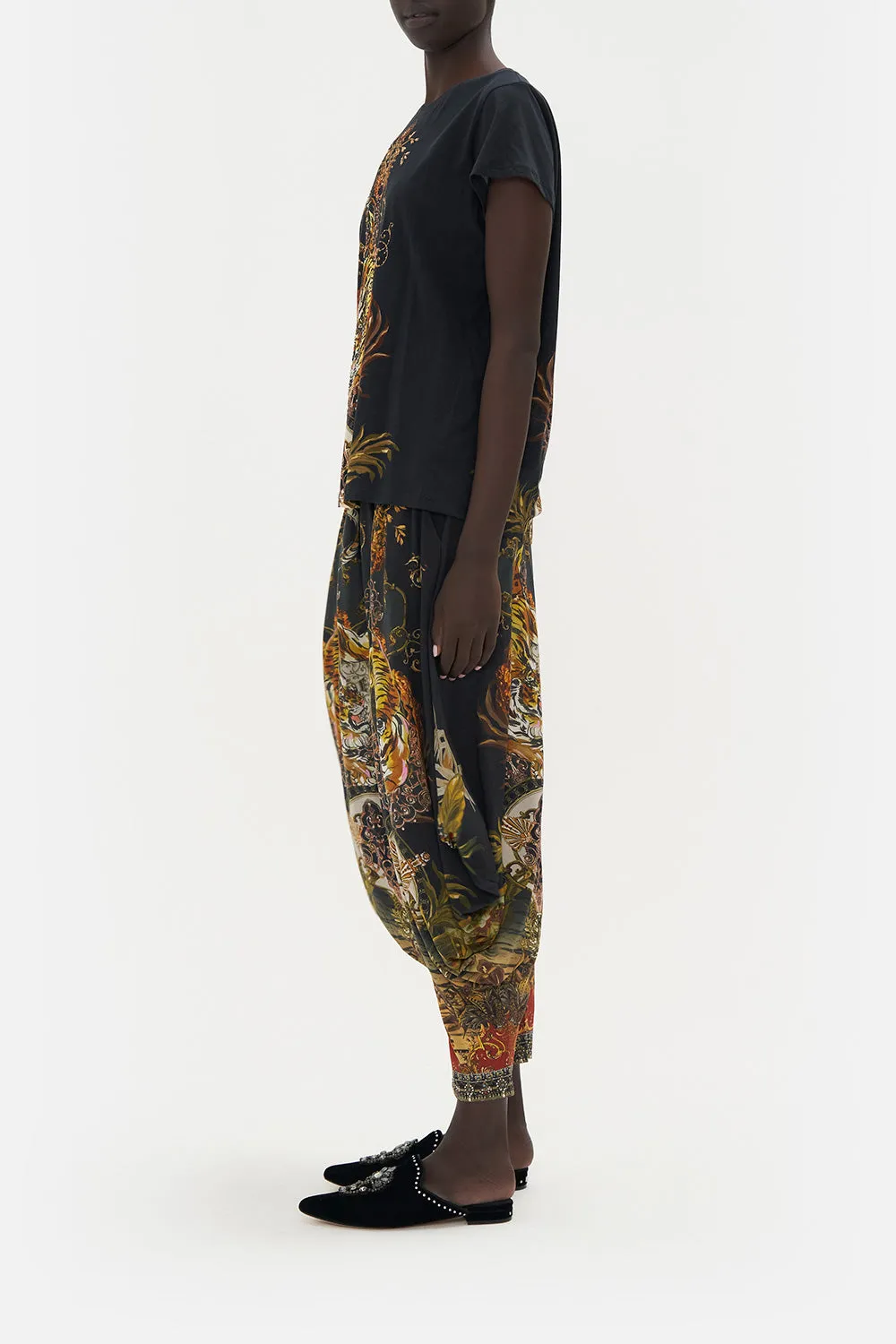 SLIM FIT ROUND NECK T-SHIRT THE QUEENS KING sold by Camilla product image thumbnail 4