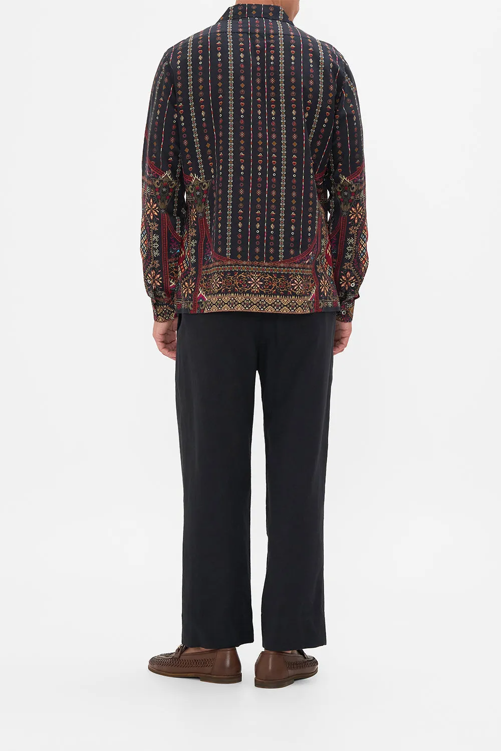 LONG SLEEVE CAMP COLLARED SHIRT THE WANDERING ONES sold by Camilla product image thumbnail 2