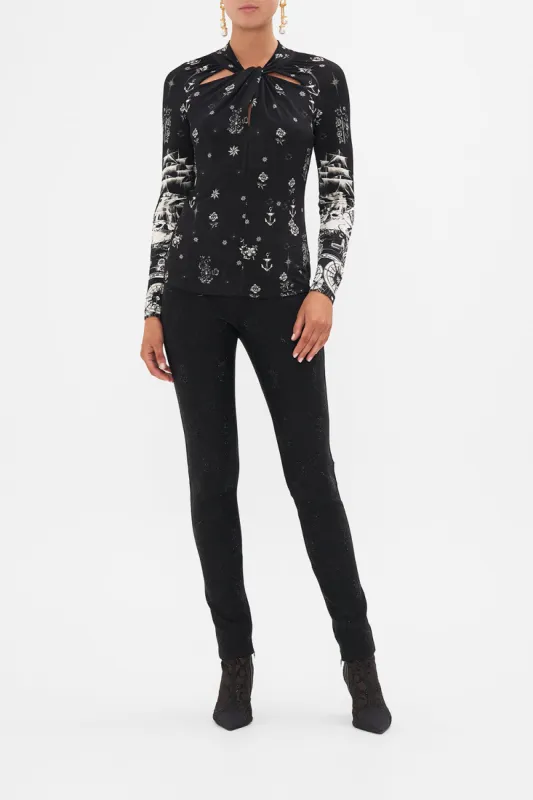 CUT OUT JERSEY TOP TALES OF TATTOO sold by Camilla