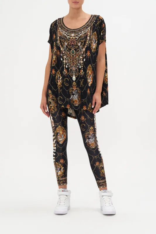 LOOSE FIT TEE KNIGHTS OF JAGGIS TABLE sold by Camilla