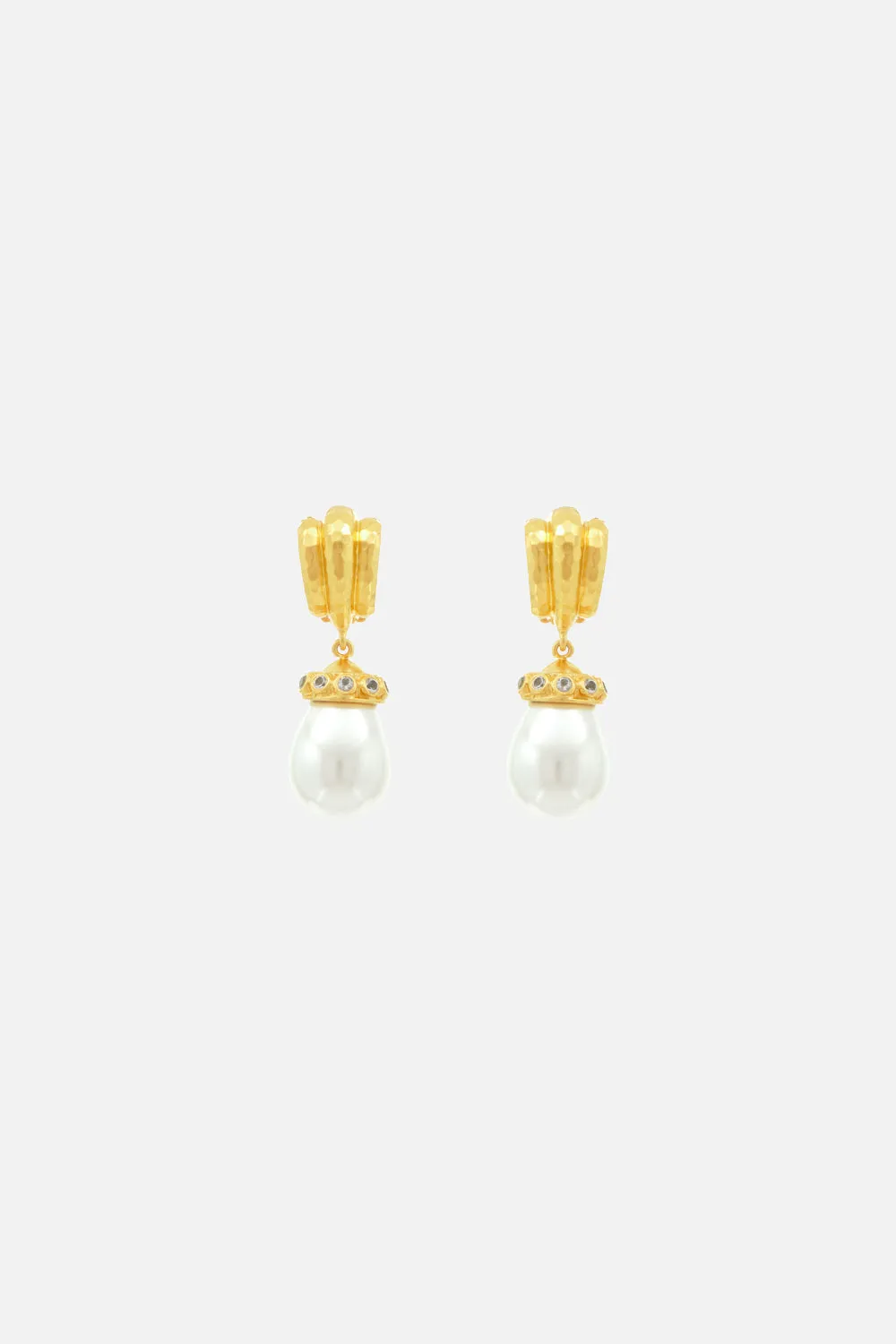 MADONNA PEARL EARRINGS MULTI sold by Camilla