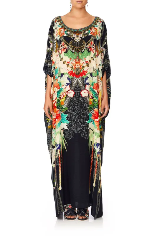 ROUND NECK KAFTAN QUEEN OF KINGS sold by Camilla