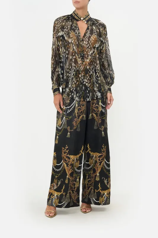 RAGLAN BUTTON UP SHIRT RAVIN RAVEN sold by Camilla