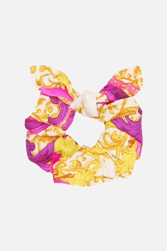 SCRUNCHIE SQUID SQUAD sold by Camilla