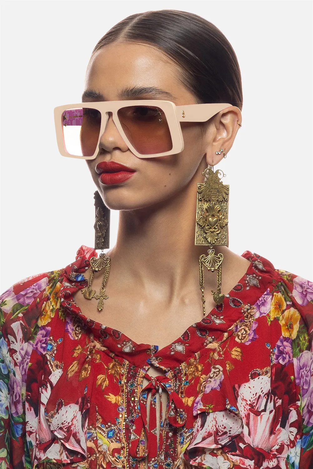 FULLY BOOKED
SUNGLASSES BALLET / MONO PRINT sold by Camilla product image thumbnail 5