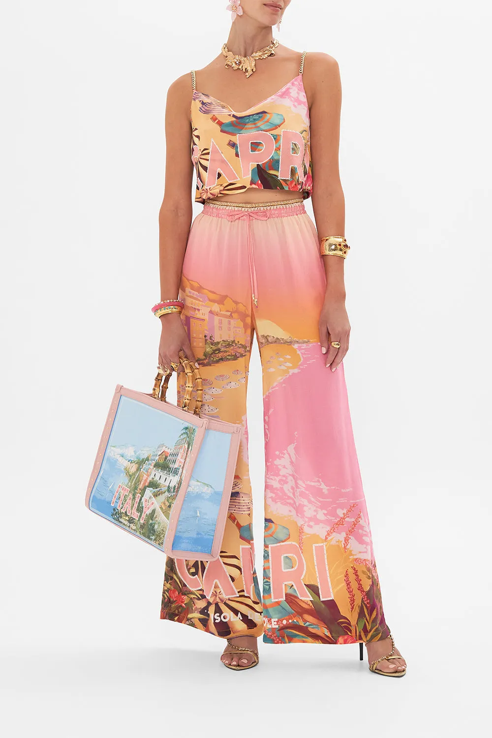 LOUNGE PANT CAPRI ME sold by Camilla