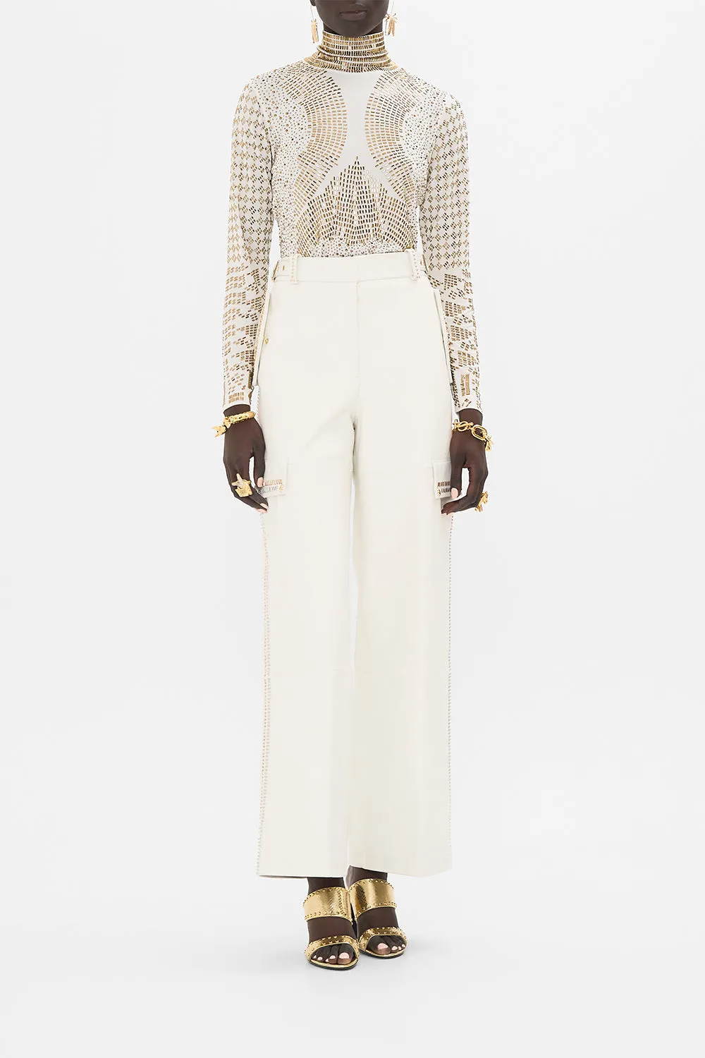 HOTFIX TURTLE NECK WITH BUTTONS VALLEY OF THE QUEENS sold by Camilla