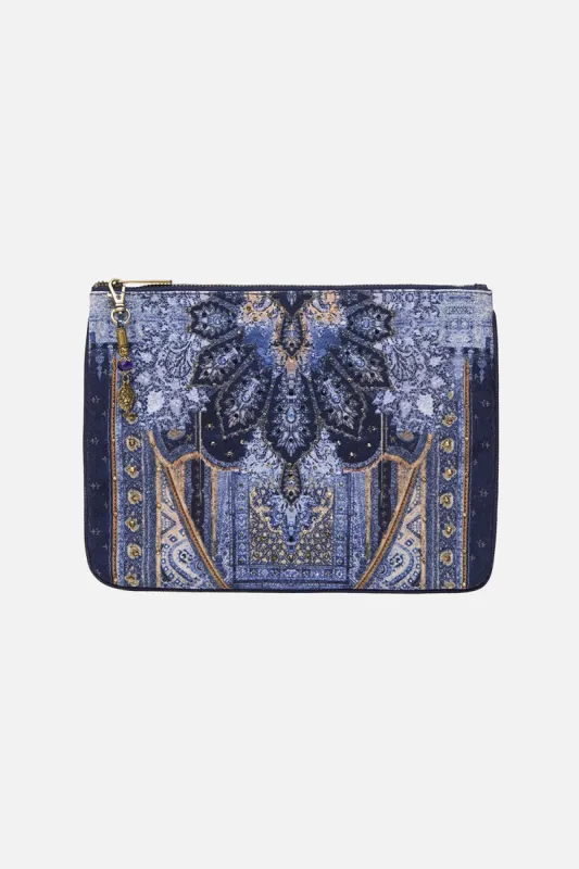 SMALL CANVAS CLUTCH FOREVER FAMILY sold by Camilla