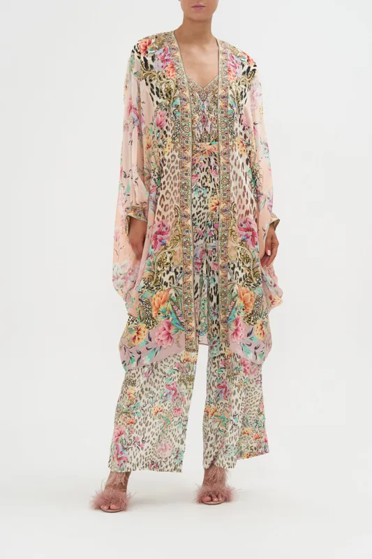 DRAMATIC SLEEVE COCOON LAYER QUEEN ATLANTIS sold by Camilla