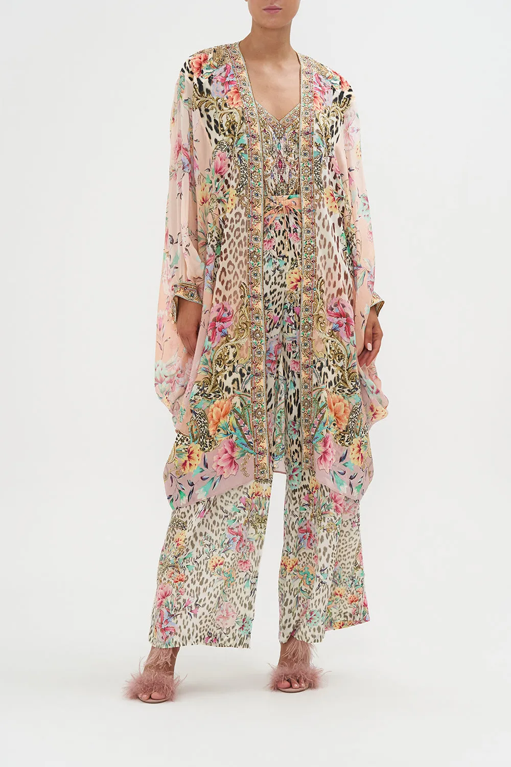 DRAMATIC SLEEVE COCOON LAYER QUEEN ATLANTIS sold by Camilla
