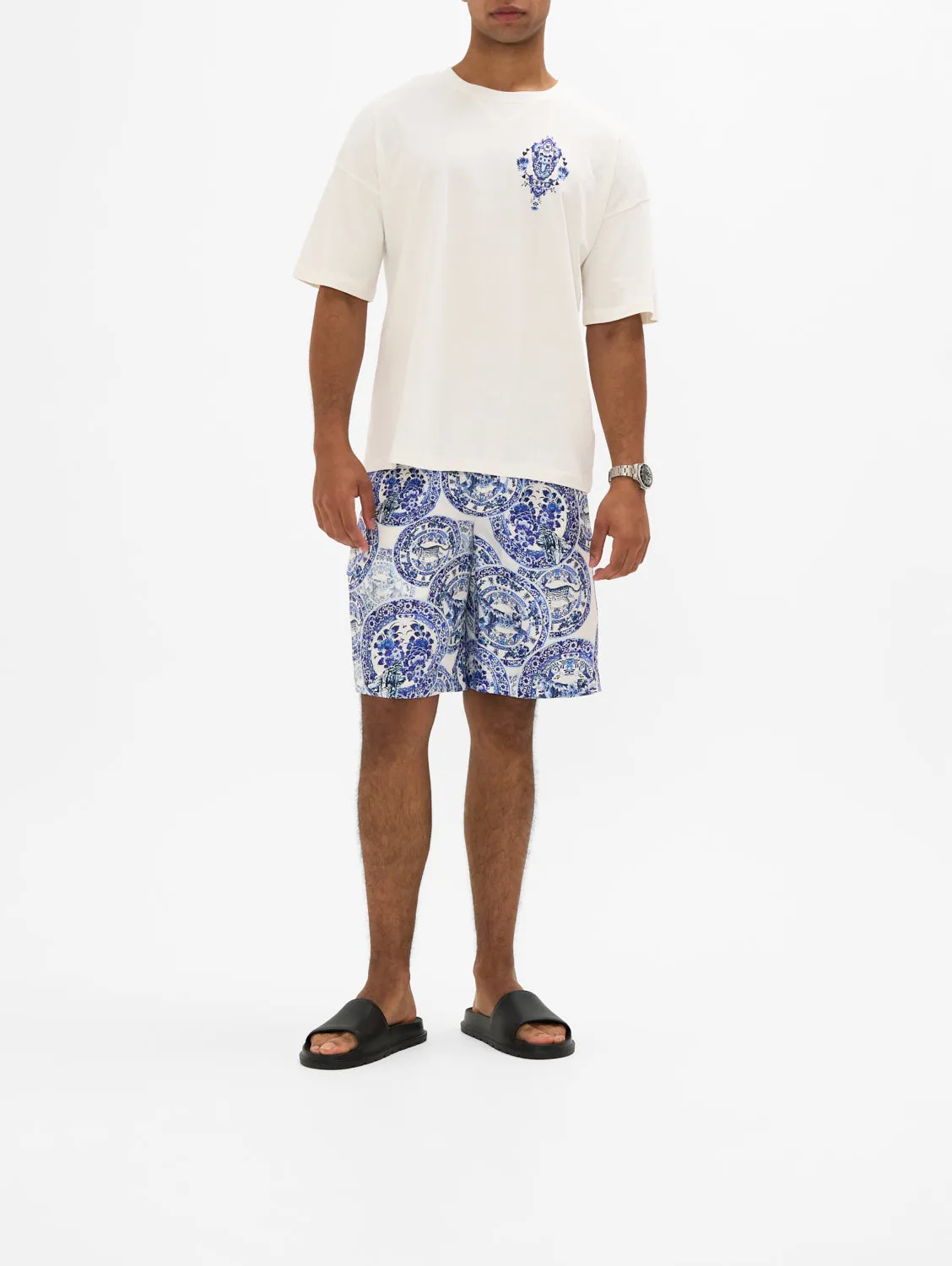 FIXED WAIST MID LENGTH WALK SHORT GLAZE AND GRAZE sold by Camilla