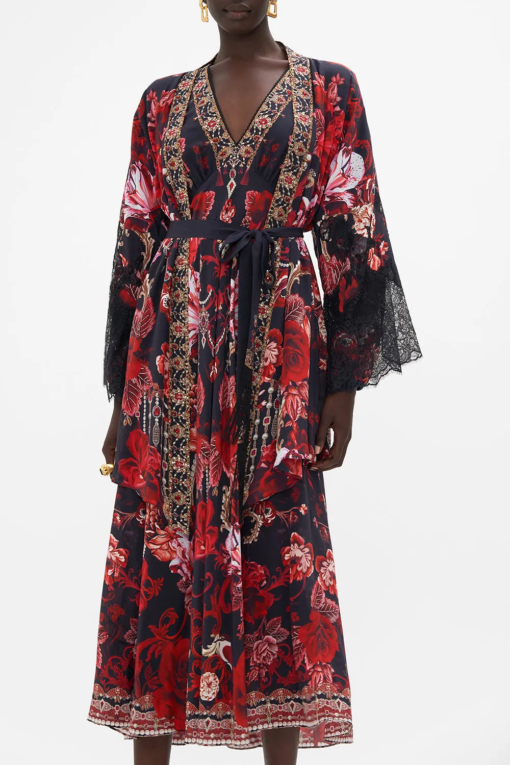 LAYER WITH LACE CONTRAST SLEEVES SISTERHOOD OF THE ROSE sold by Camilla product image thumbnail 5