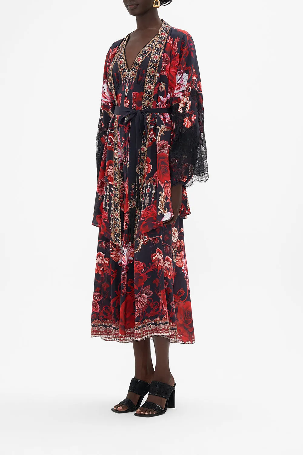 LAYER WITH LACE CONTRAST SLEEVES SISTERHOOD OF THE ROSE sold by Camilla product image thumbnail 4