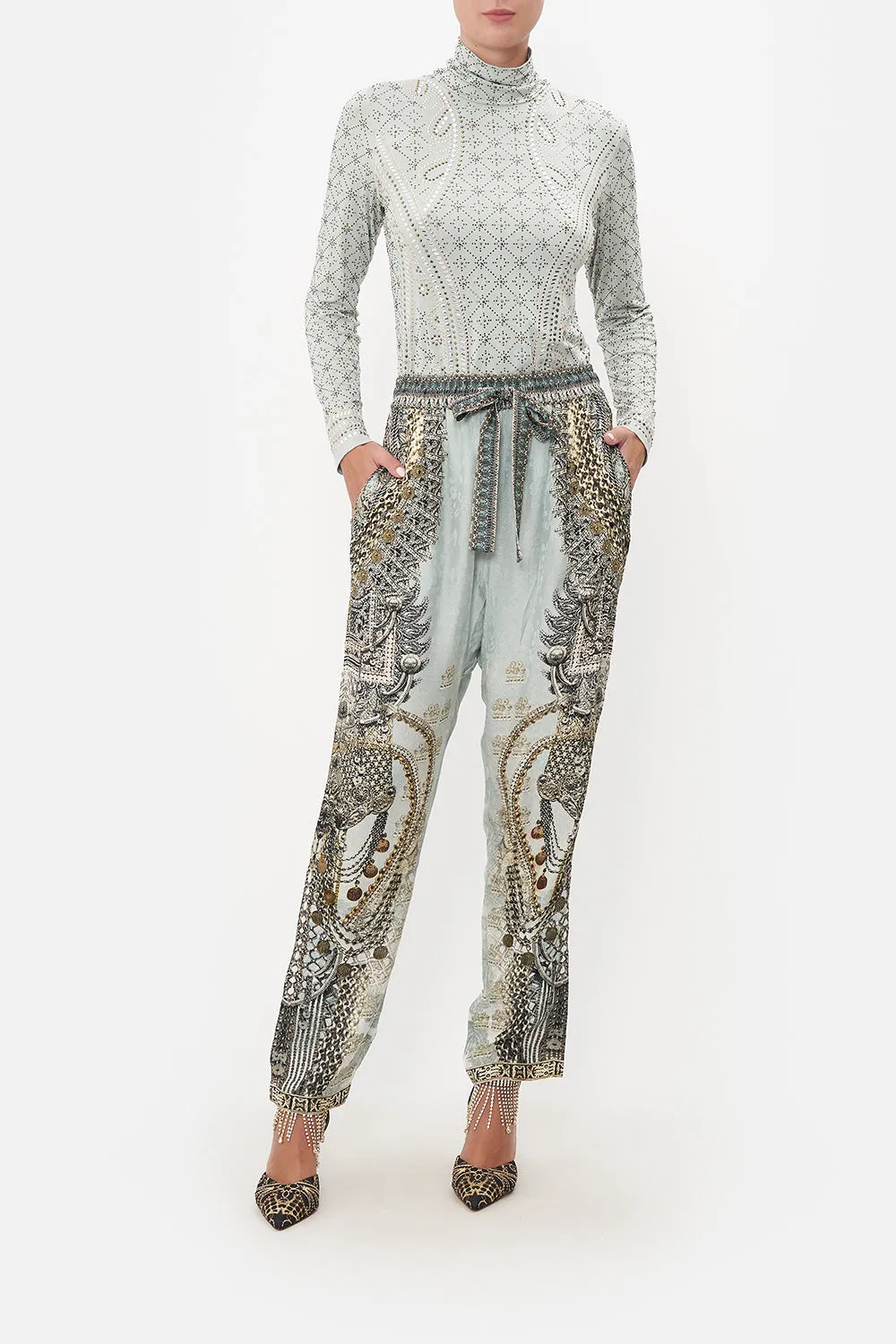 JERSEY TURTLENECK LUXE ESPIRITU sold by Camilla