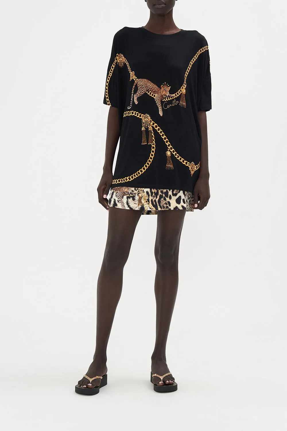 RELAXED FIT DROP SHOULDER TEE ROLE CALL sold by Camilla