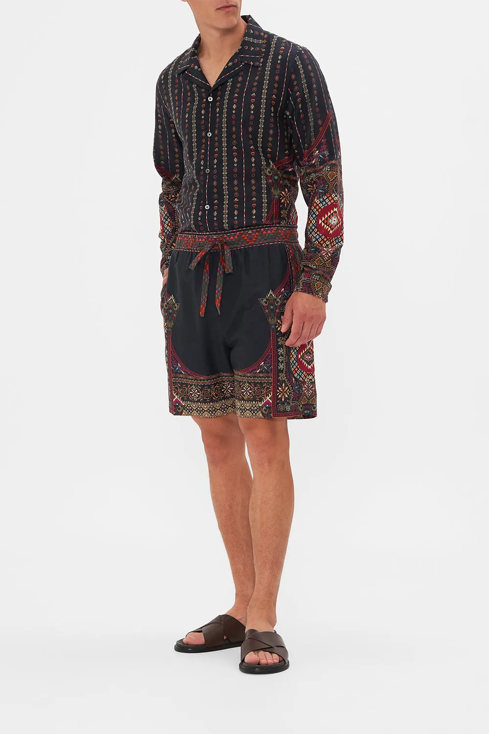 LIGHTWEIGHT ELASTICATED WALK SHORT THE WANDERING ONES sold by Camilla product image thumbnail 4