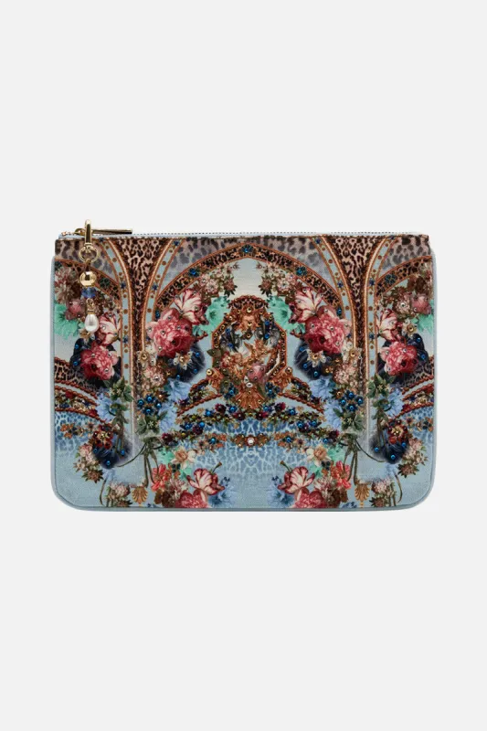 SMALL CANVAS CLUTCH LETTERS TO LEO sold by Camilla