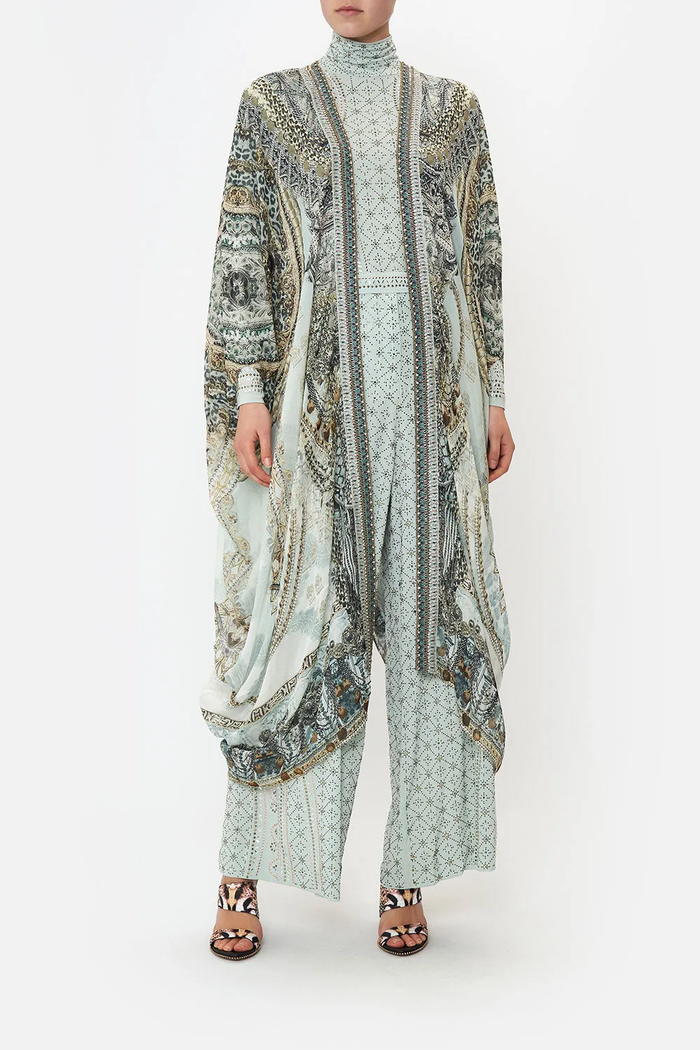 LAYER WITH CENTRE BACK PANEL FREE ESPIRITU sold by Camilla