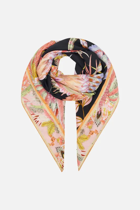 LARGE SQUARE SCARF LADY OF THE MOON sold by Camilla