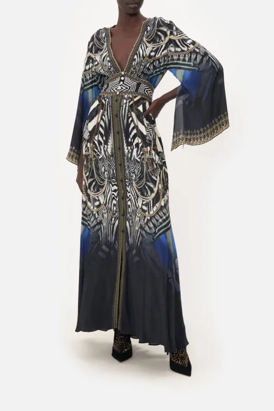 KIMONO SLEEVE DRESS WITH SHIRRING DETAIL KNIGHT OF THE WILD sold by Camilla
