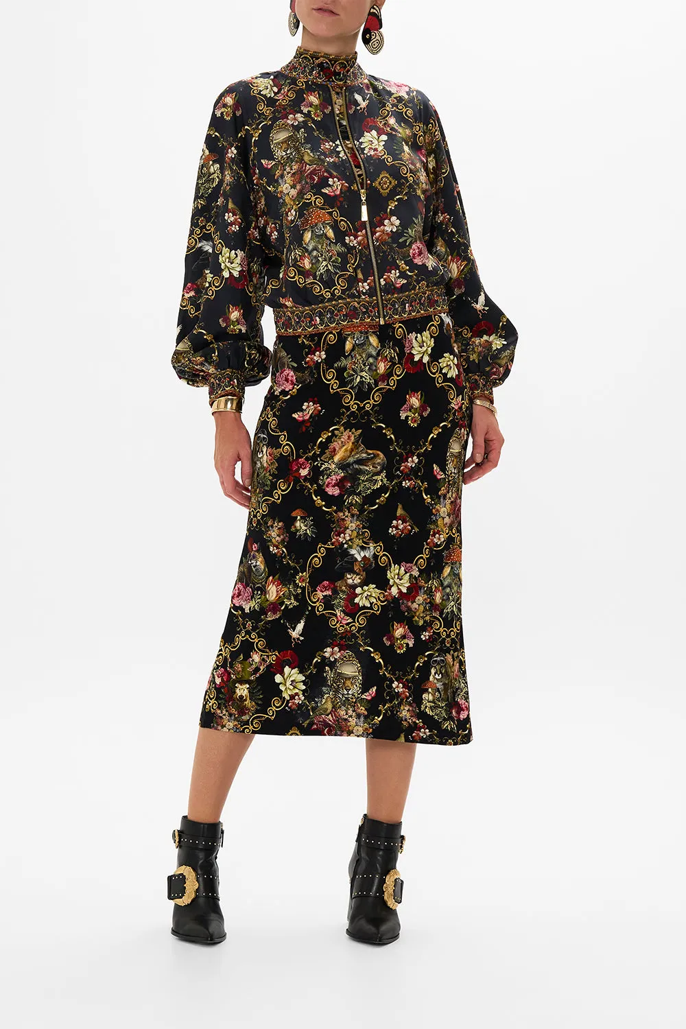 BLOUSON SLEEVE BOMBER TOLD IN THE TAPESTRY sold by Camilla
