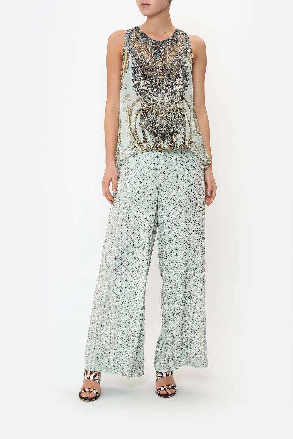 BUTTON BACK TOP FREE ESPIRITU sold by Camilla