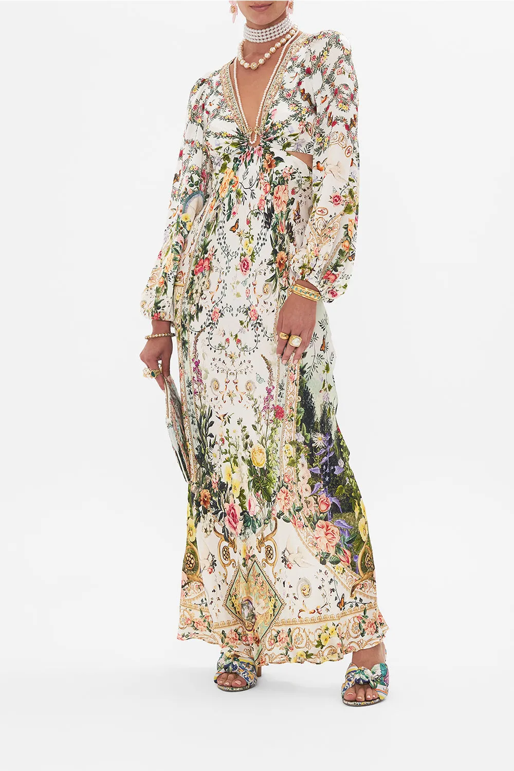 U-RING CUT OUT DRESS RENAISSANCE ROMANCE sold by Camilla