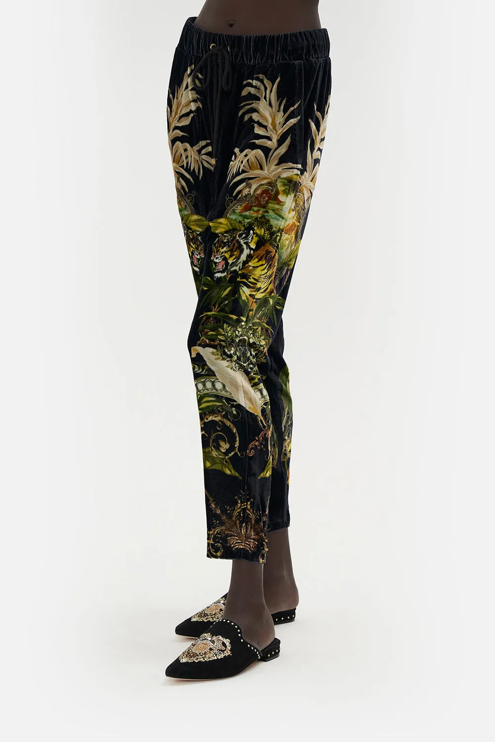 RIB WAIST RELAXED PANT THE QUEENS KING sold by Camilla product image thumbnail 5