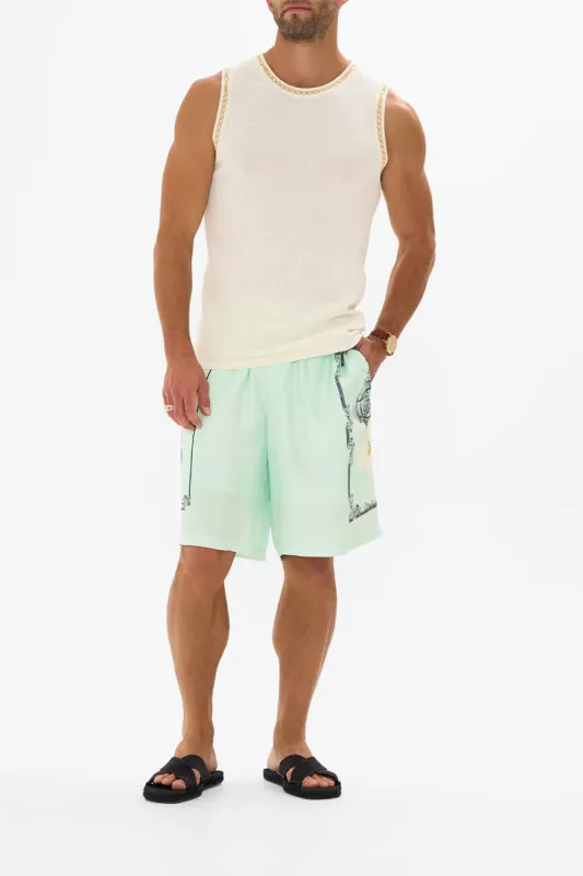 BAGGY MID LENGTH WALK SHORT PETAL PROMISE LAND sold by Camilla