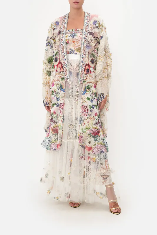 SCALLOPED EDGE LAYER QUEENS BEE HIVE sold by Camilla