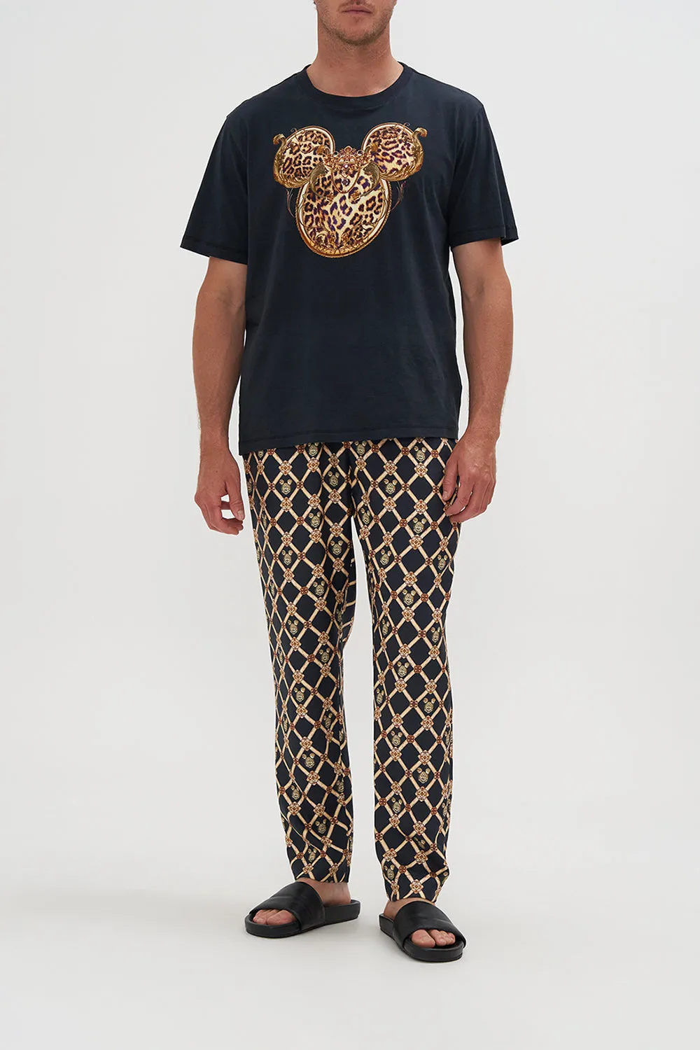 RELAXED FIT TEE MICKEYS KINGDOM sold by Camilla