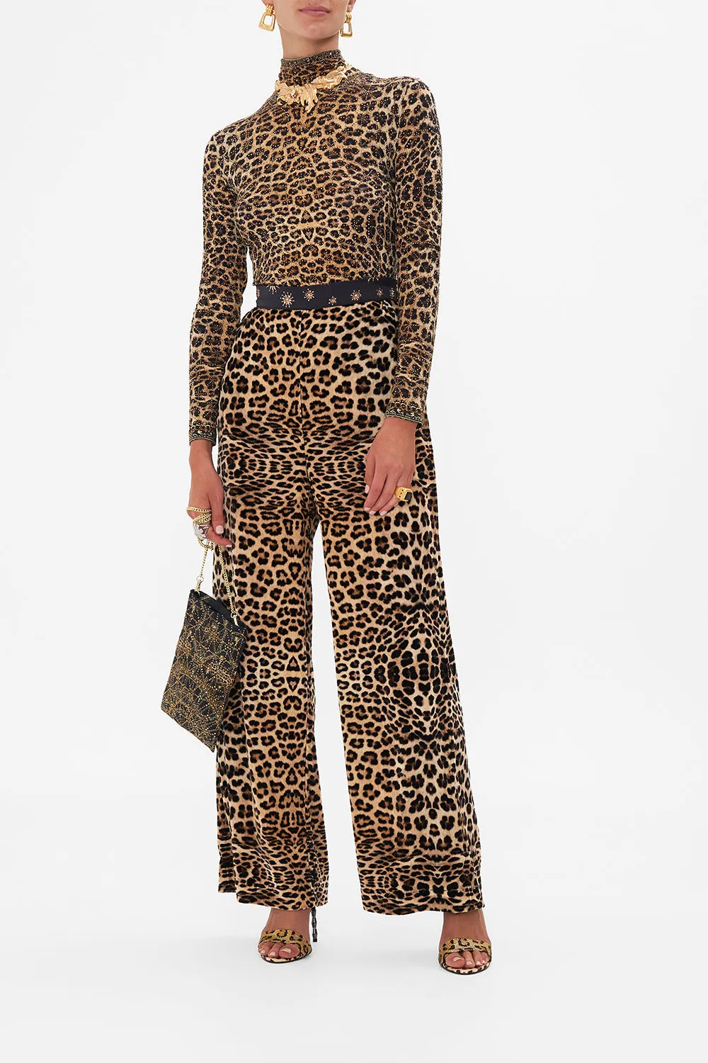 JERSEY TURTLENECK SOUL OF A STAR GAZER sold by Camilla