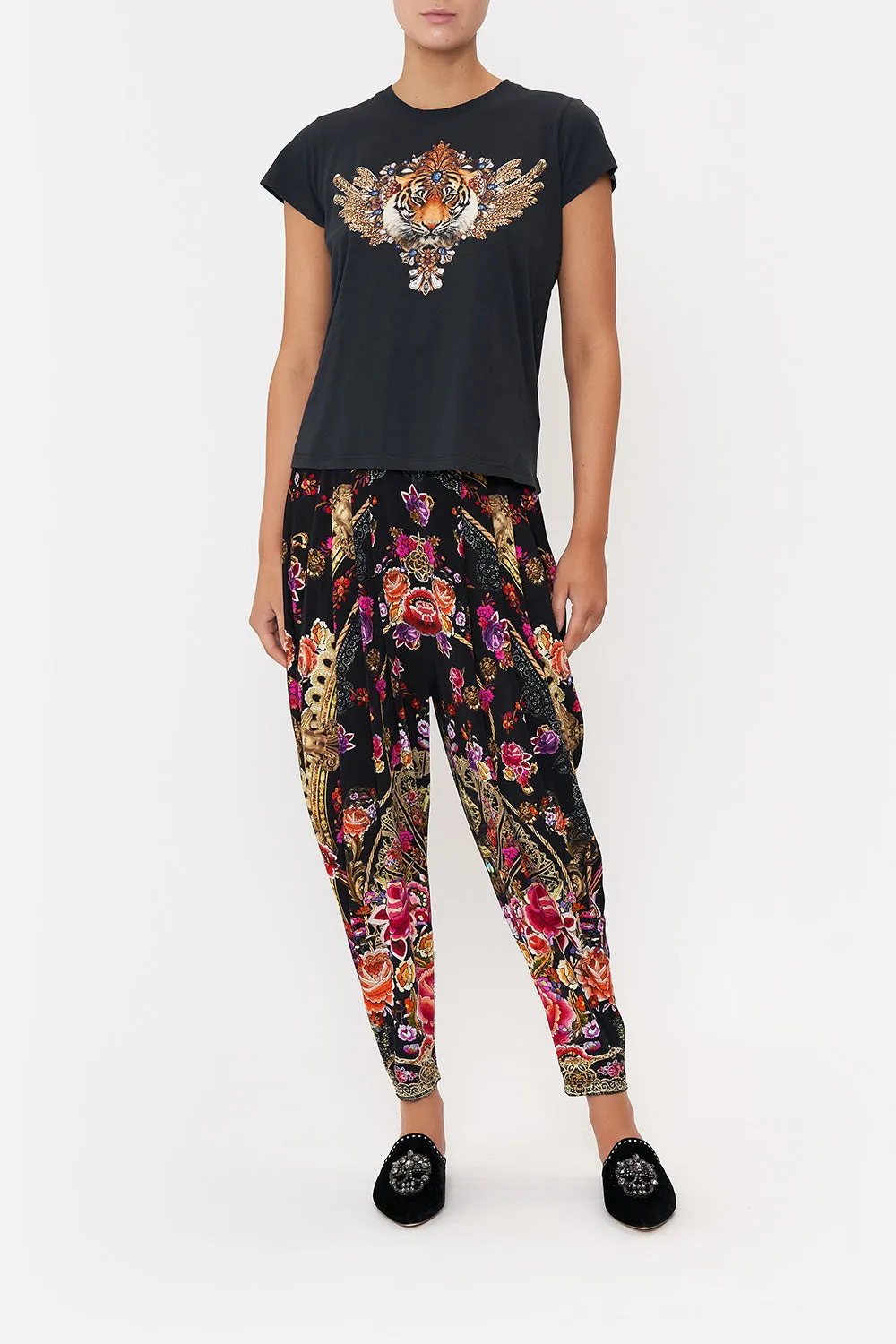 SLIM FIT ROUND NECK T-SHIRT DANCE WITH DUENDE sold by Camilla