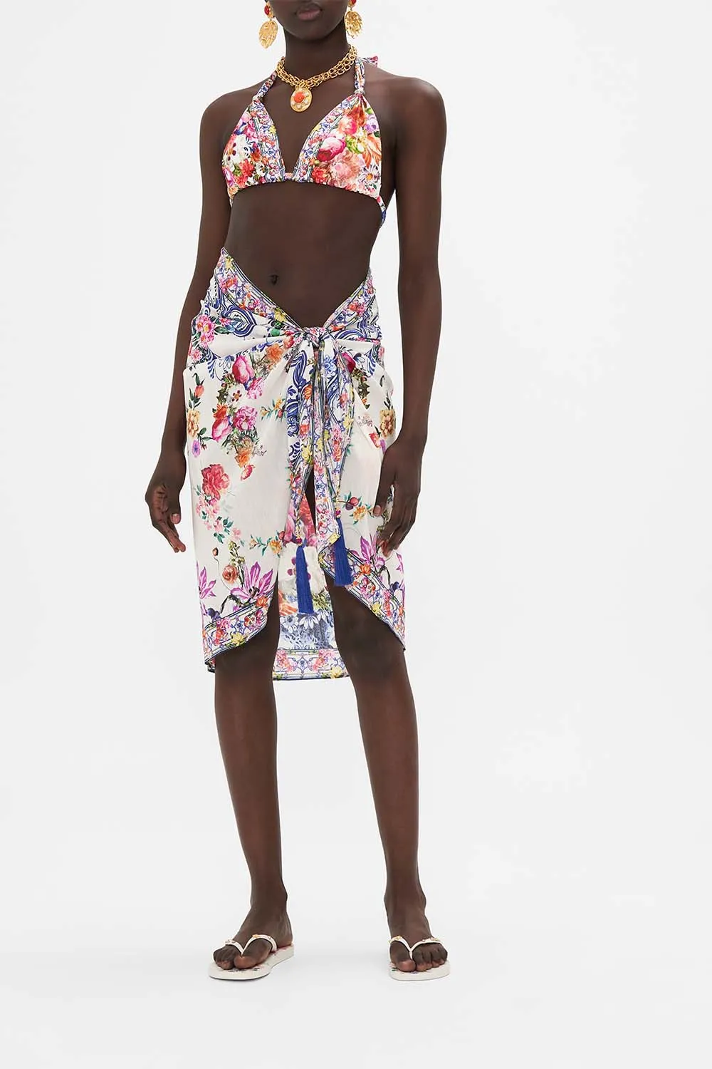 SHORT TASSEL SARONG DUTCH IS LIFE sold by Camilla