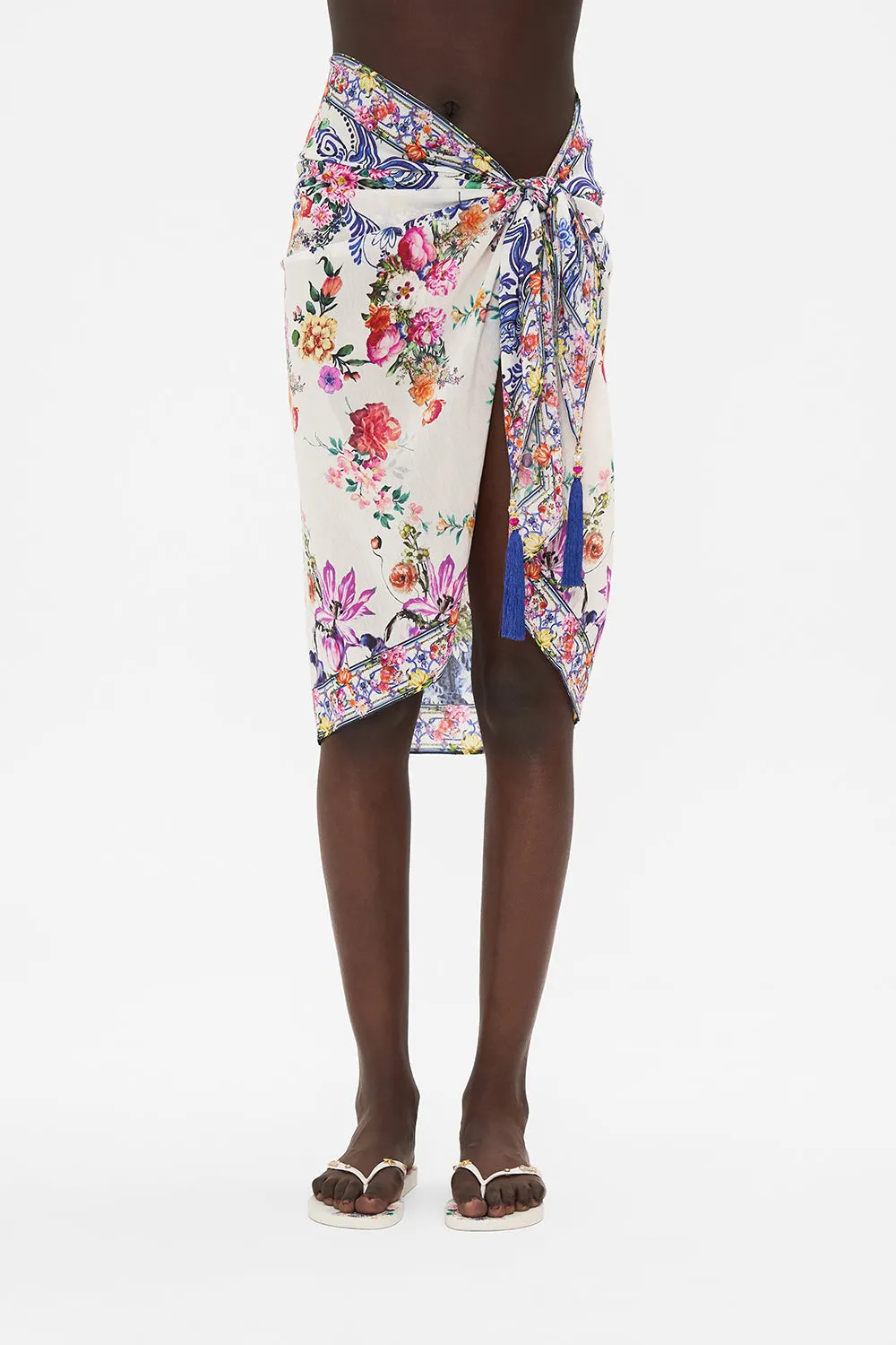 SHORT TASSEL SARONG DUTCH IS LIFE sold by Camilla product image thumbnail 5