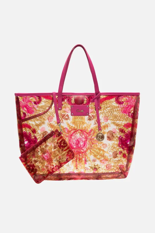 EAST WEST TOTE SQUID SQUAD sold by Camilla