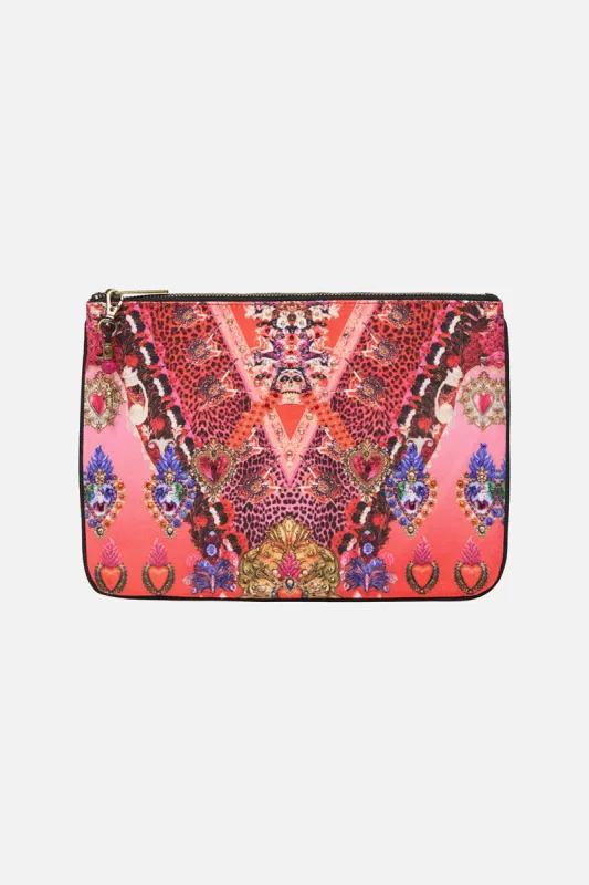 SMALL CANVAS CLUTCH ARTESANIA MANIA sold by Camilla