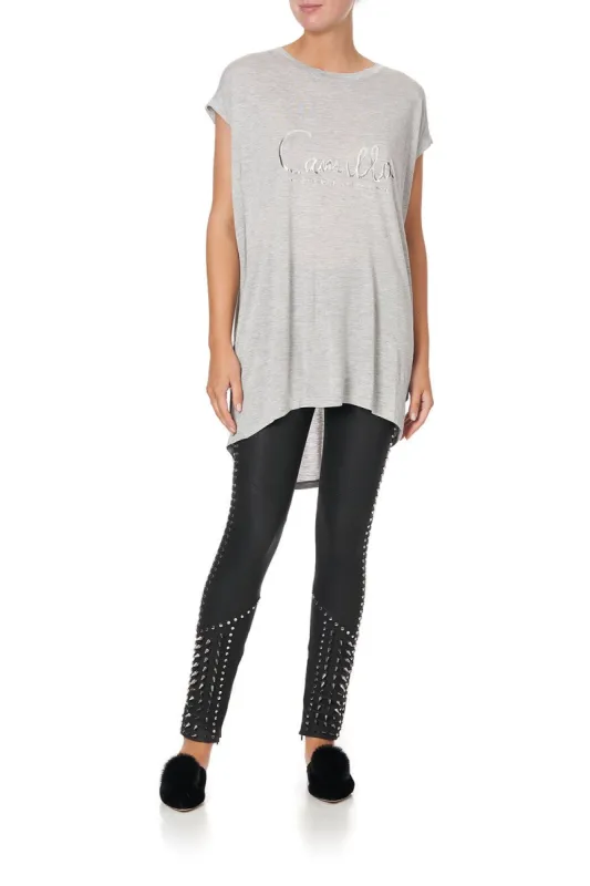 EXTENDED SLEEVE TEE LOGO CAPSULE sold by Camilla