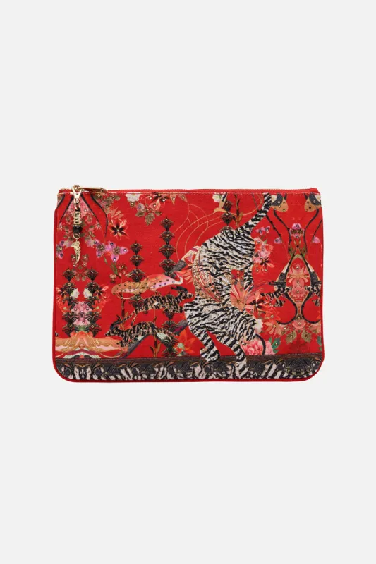 SMALL CANVAS CLUTCH THE LEGEND OF ZIBA sold by Camilla