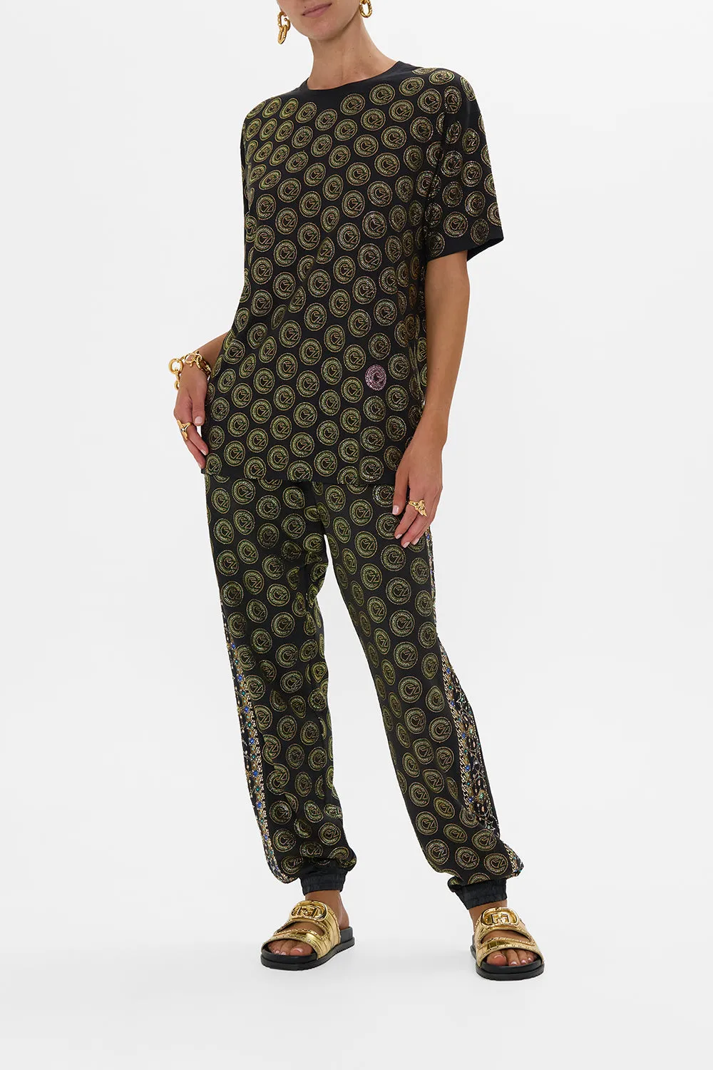 OVERSIZED BAND TEE- BLACK DEFY GRAVITY sold by Camilla