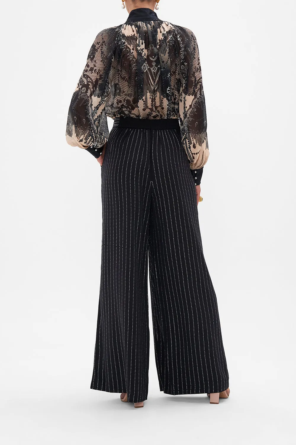 RAGLAN BUTTON UP SHIRT CURTAIN CALL CHAOS sold by Camilla product image thumbnail 2