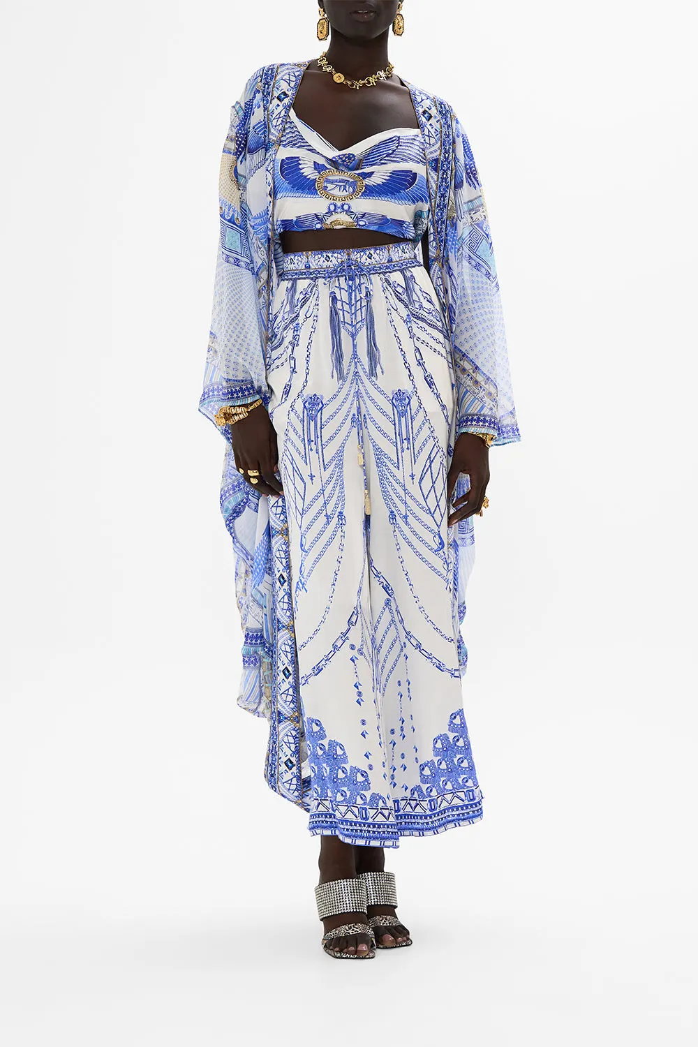 LONGE SLEEVE LONG CAPE DANCING WITH DAYLIGHT sold by Camilla
