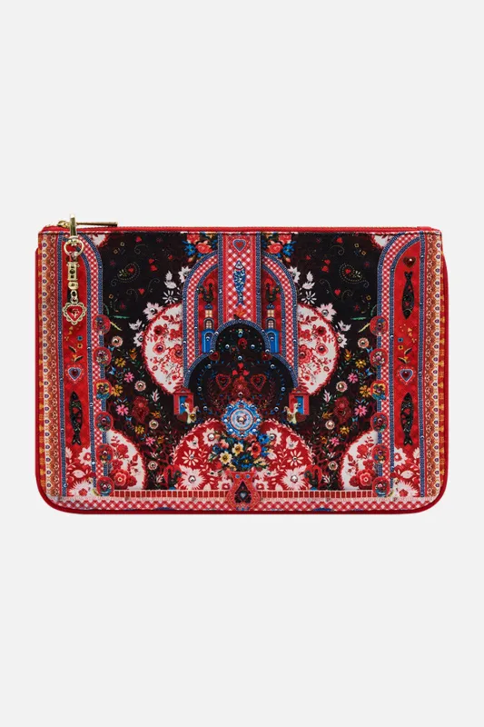 SMALL CANVAS CLUTCH FOLK FABULOUS sold by Camilla