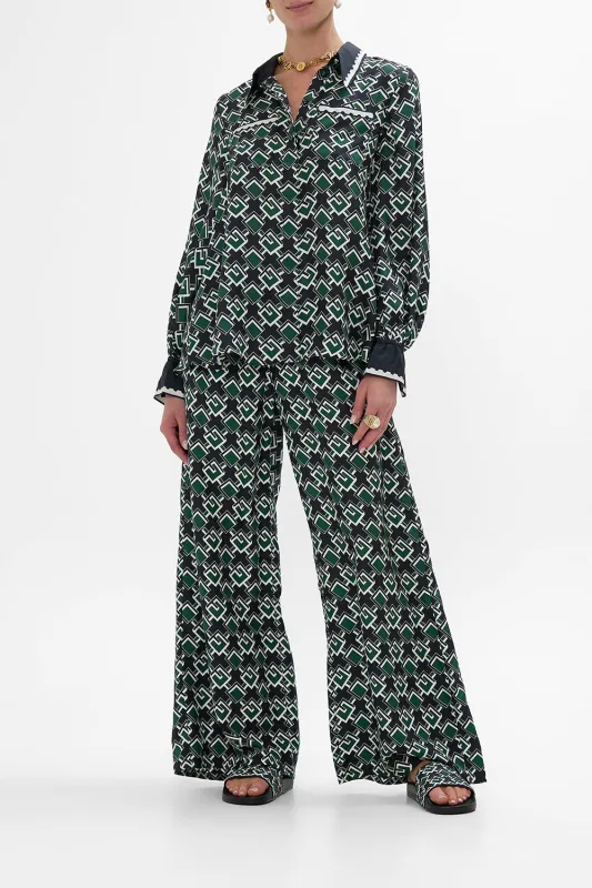 CURVED COLLAR BLOUSE WITH POCKETS MY PORTO PEN PAL sold by Camilla