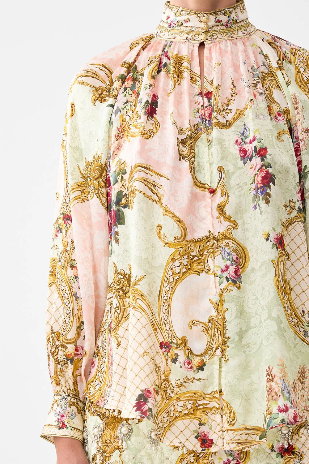 RAGLAN BUTTON UP SHIRT THE QUEENS QUARTERS sold by Camilla product image thumbnail 5