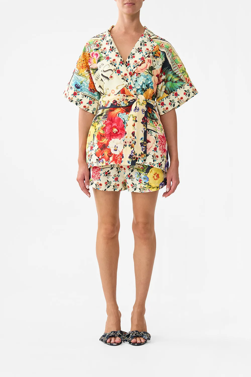 DOUBLE BREASTED SHORT SLEEVE JACKET AROMATIC AMOR sold by Camilla