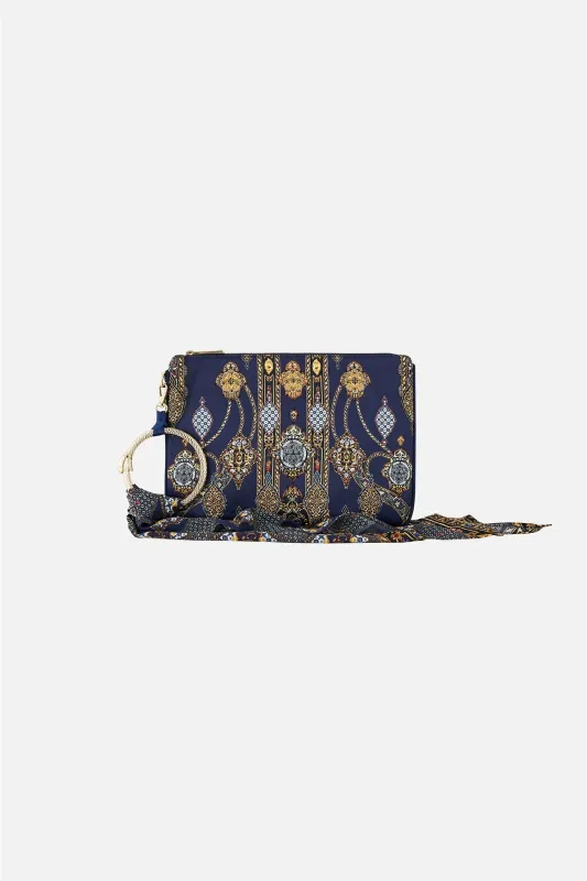 RING SCARF CLUTCH THE IMPERIAL GATE sold by Camilla